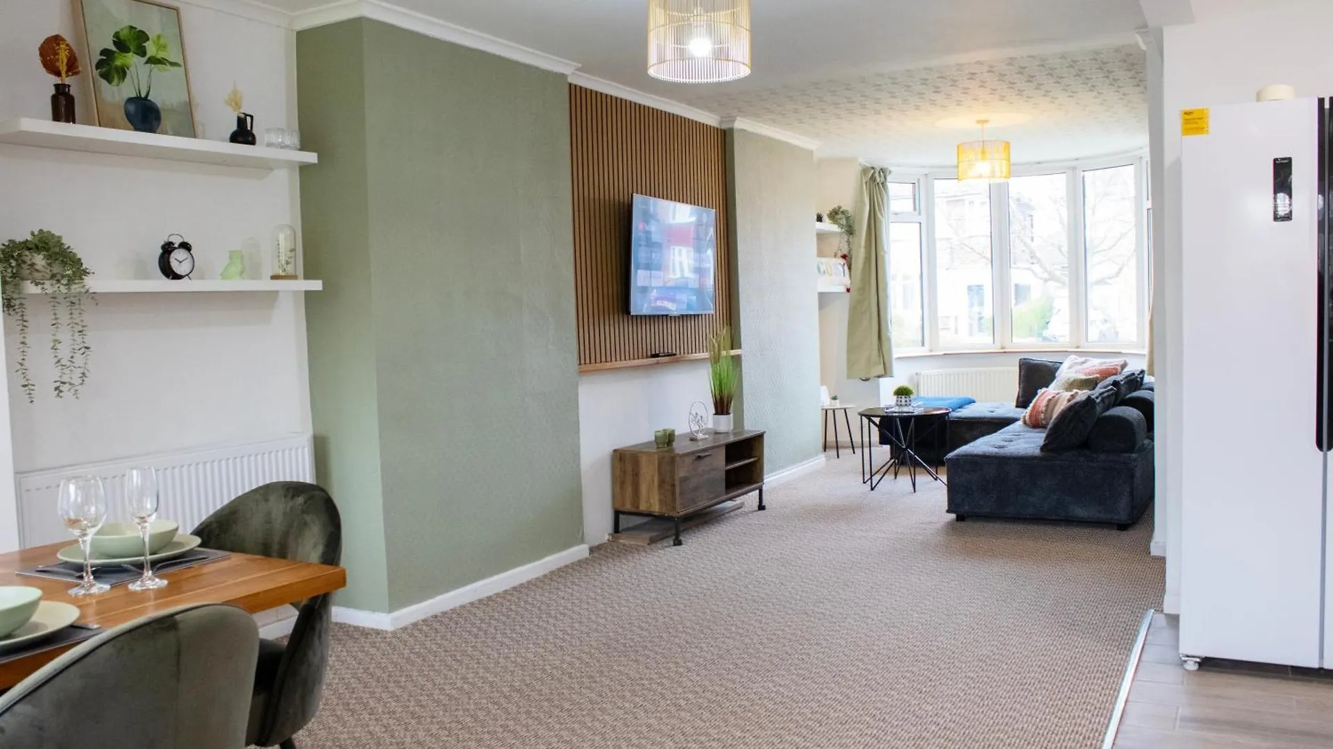 Holiday home Harvard House, Stylish 3 Bedroom House In Solihull 5 Mins To The Nec, Bhx ,Jlr With Free Parking Birmingham United Kingdom