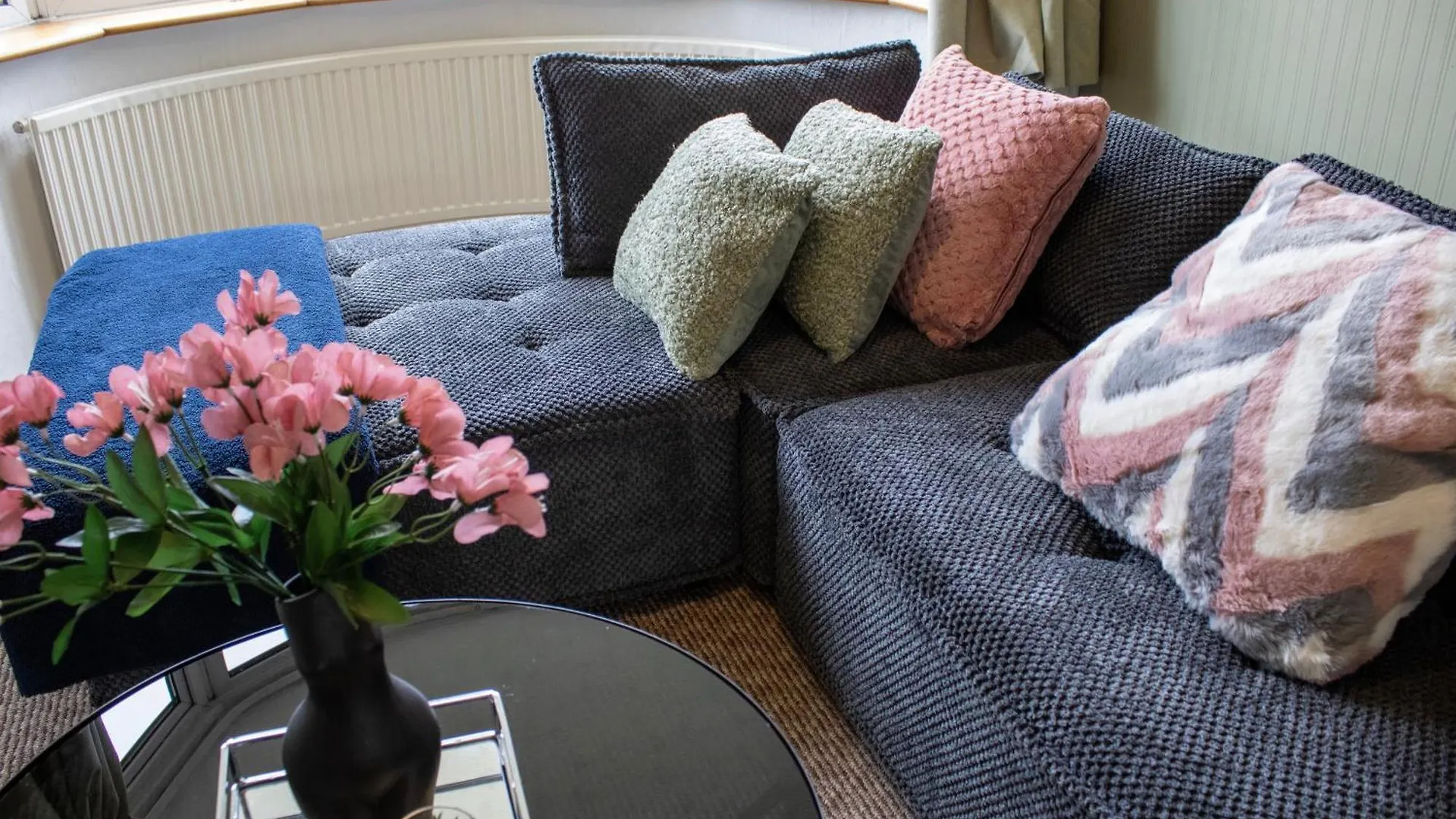 Holiday home Harvard House, Stylish 3 Bedroom House In Solihull 5 Mins To The Nec, Bhx ,Jlr With Free Parking Birmingham